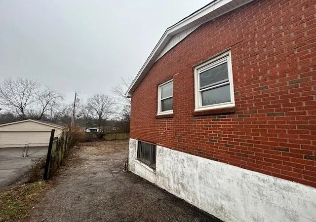 4th image of 3782 Temple Dr, Lexington, KY 40517 | MLS# 26000664