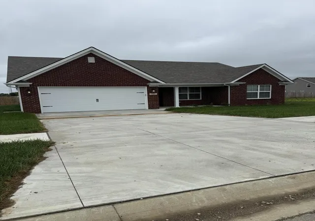 2nd image of 340 Pageant Dr, Richmond, KY 40475 | MLS# 26000749