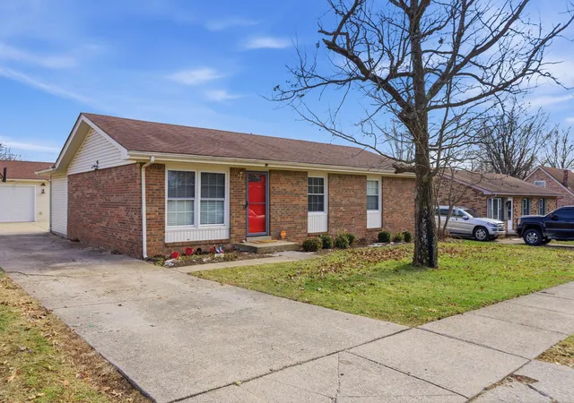Homes for sale in Versailles, KY | 146 Pandy St, Versailles, KY 40383 | MLS# 26001015