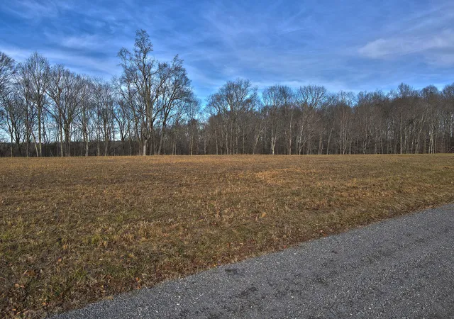 Photo 1 of Land for sale at 20 Dockery Rd, Russell Springs, KY 42642 | MLS# 26001343 | Listing updated on 2026-10-13