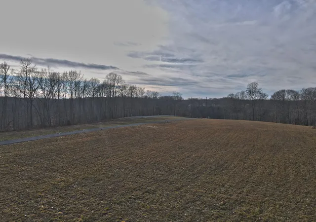 Photo 4 of Land for sale at 8 Dockery Rd, Russell Springs, KY 42642 | MLS# 26001334 | Listing updated on 2026-10-13