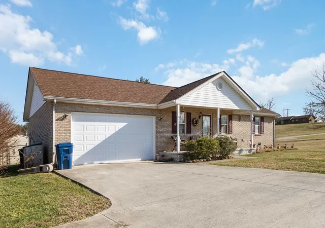 Homes for sale in Somerset, KY | 3938 North Hwy 1247, Somerset, KY 42503 | MLS# 26001267