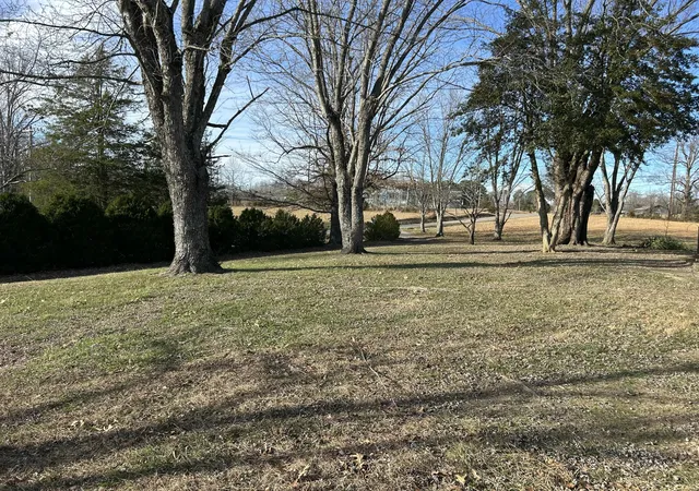 Homes for sale in Corbin, KY | 550 E 312, Corbin, KY 40701 | MLS# 26001157