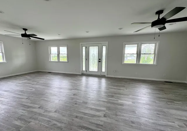 Photo 3 of Single family home for sale at 981 Mule Shed Ln, Richmond, KY 40475 | MLS# 26001250 | Listing updated on 2026-09-01