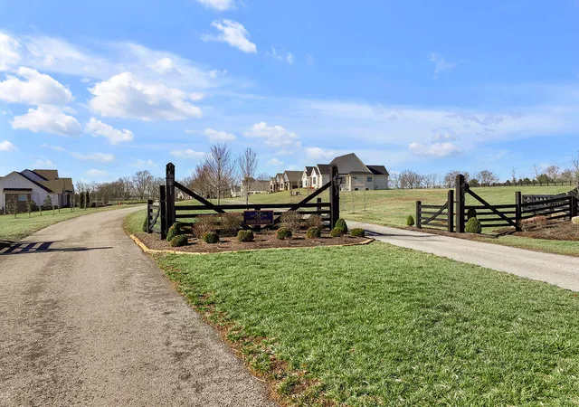 Photo 2 of Land for sale at 123 Doe Run Rd, Lexington, KY 40515 | MLS# 26001662 | Listing updated on 2026-09-15