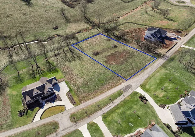 Land for sale at 123 Doe Run Rd, Lexington, KY 40515 | MLS# 26001662