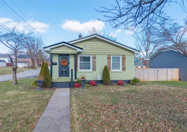 Photo 3 of Single family home for sale at 101 Bash Ave, Somerset, KY 42501 | MLS# 26001388 | Listing updated on 2026-04-16
