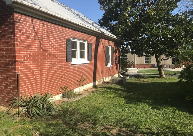 Homes for sale in Campbellsville, KY | 116 Meader St, Campbellsville, KY 42718 | MLS# 26001884