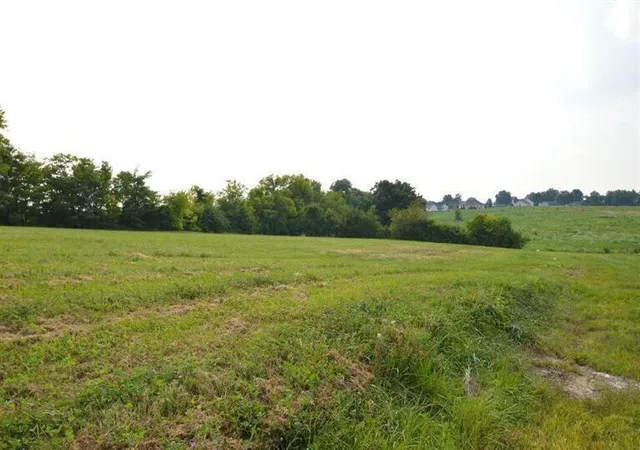 Photo 4 of Land for sale at 792 Mooreland Ave, Harrodsburg, KY 40330 | MLS# 26001482 | Listing updated on 2026-03-22