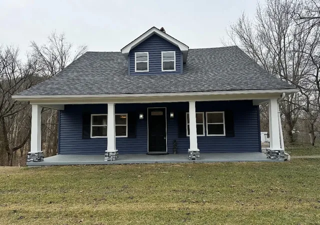 Homes for sale in Irvine, KY | 1211 Winchester Rd, Irvine, KY 40336 | MLS# 26001549