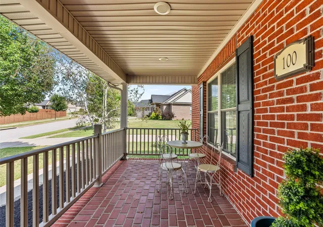 Photo 2 of Single family home for sale at 100 Dove Run Cir, Georgetown, KY 40324 | MLS# 26001504 | Listing updated on 2026-02-13