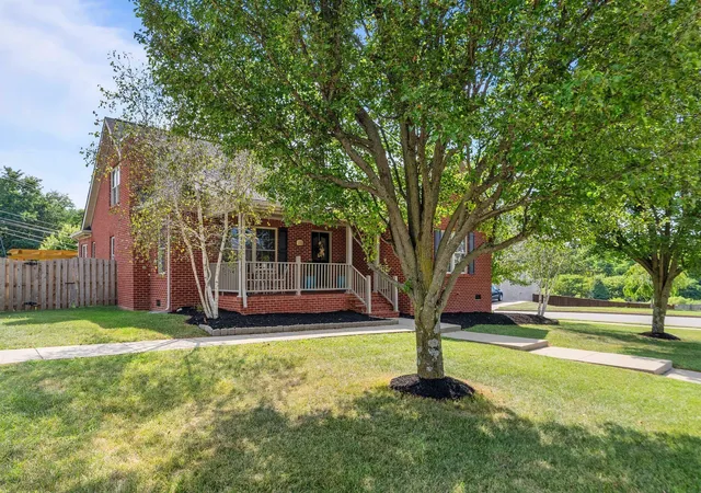 Photo 42 of Single family home for sale at 100 Dove Run Cir, Georgetown, KY 40324 | MLS# 26001504 | Listing updated on 2026-02-13