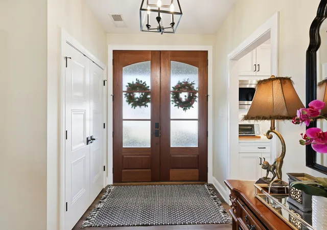 Photo 4 of Single family home for sale at 110 Classic Ct, Versailles, KY 40383 | MLS# 26004998 | Listing updated on 2026-03-23