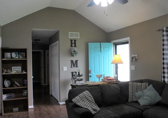 3rd image of 108 Ashley Dr, Winchester, KY 40391 | MLS# 26001564