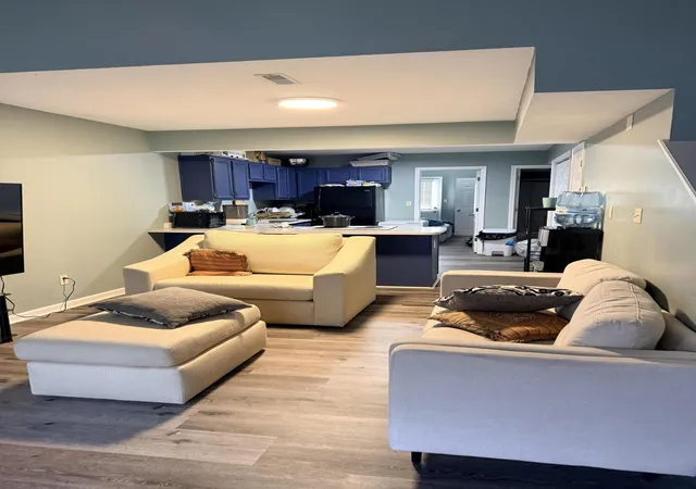 Listing Photo 4 - Condo for sale in building located at 1100 Horsemans Ln, Lexington, KY 40504 - Unit #42