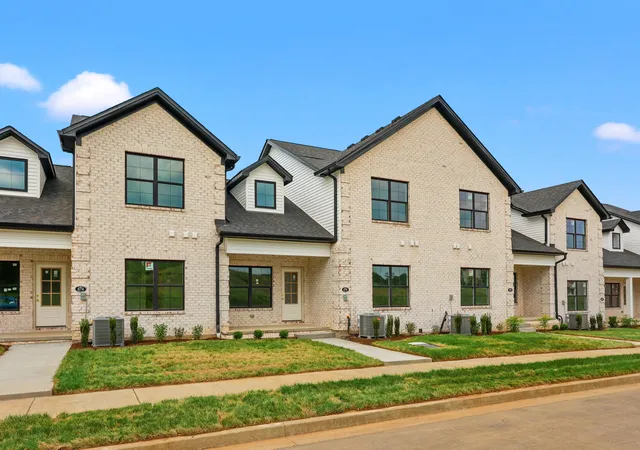 Homes for sale in Lexington, KY | 676 Hollow Creek Rd, Lexington, KY 40511 | MLS# 26001647