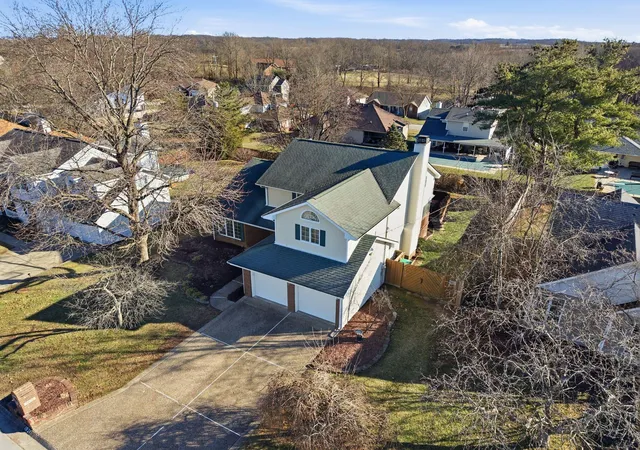2nd image of 1021 Aderly Ln, Frankfort, KY 40601 | MLS# 26001725