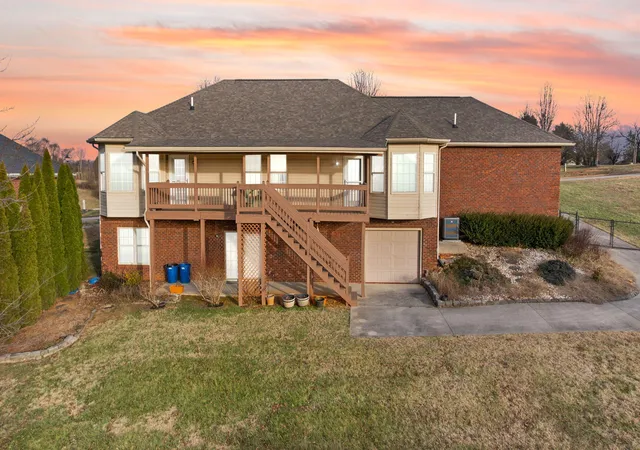 Photo 2 of Single family home for sale at 115 Mountain Air Dr, Somerset, KY 42503 | MLS# 26001709 | Listing updated on 2026-07-22