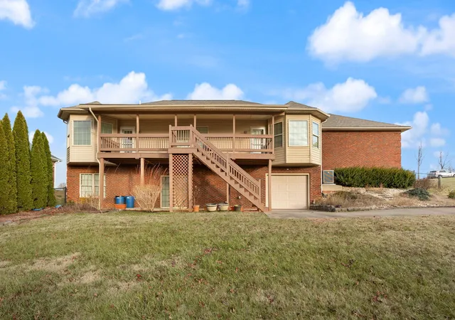 Photo 3 of Single family home for sale at 115 Mountain Air Dr, Somerset, KY 42503 | MLS# 26001709 | Listing updated on 2026-07-22