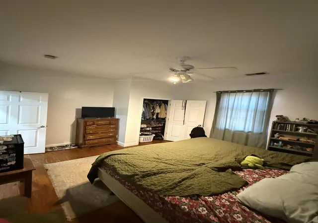 Photo 3 of Single family home for sale at 461 E Maxwell St, Lexington, KY 40508 | MLS# 26001762 | Listing updated on 2026-06-02