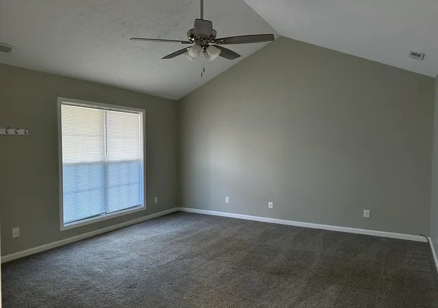 Photo 2 of Single family home for sale at 205 Tecumseh Dr, Shepherdsville, KY 40165 | MLS# 26002294 | Listing updated on 2026-02-08