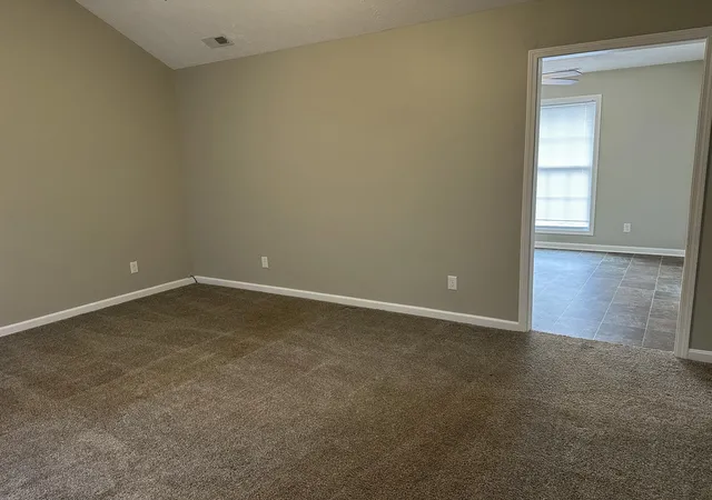 Photo 3 of Single family home for sale at 205 Tecumseh Dr, Shepherdsville, KY 40165 | MLS# 26002294 | Listing updated on 2026-02-08