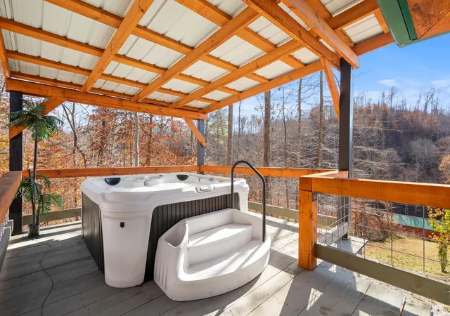Photo 3 of Single family home for sale at 16 Hickory Ln, Jackson, KY 41339 | MLS# 26001982 | Listing updated on 2026-05-30