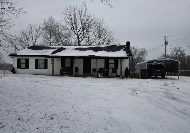 3rd image of 1356 W Pine Hill Rd, London, KY 40744 | MLS# 26002054
