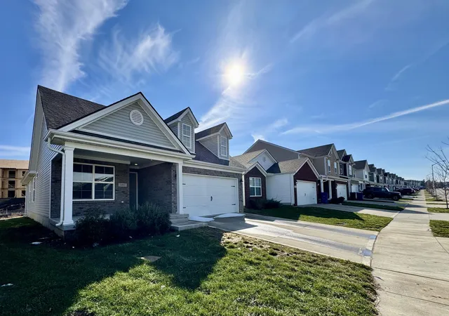 Photo 2 of Single family home for sale at 2492 Feathersound Way, Lexington, KY 40511 | MLS# 26002876 | Listing updated on 2026-03-16