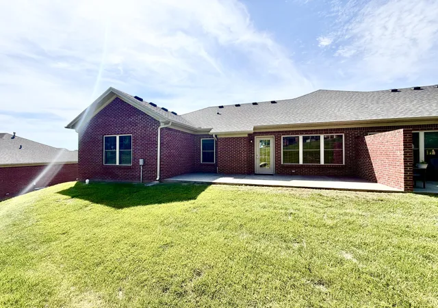 32nd image of 1106 Leawood Dr, Frankfort, KY 40601 | MLS# 26002358