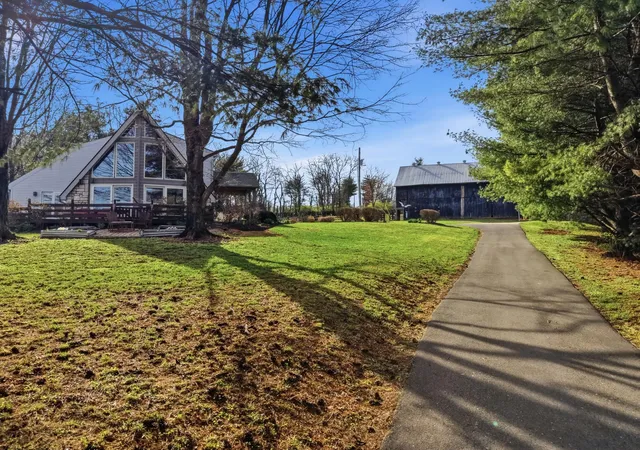 Photo 1 of Sale Pending at 235 Lakewood Dr, Nicholasville, KY 40356 | MLS# 26002330 | Listing updated on 2026-06-15