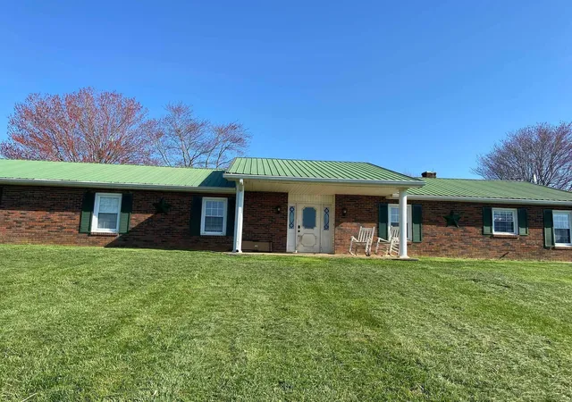 1st image of 979 Walnut Grove School Rd, Waynesburg, KY 40489 | MLS# 26002331