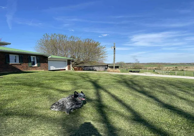 2nd image of 979 Walnut Grove School Rd, Waynesburg, KY 40489 | MLS# 26002331