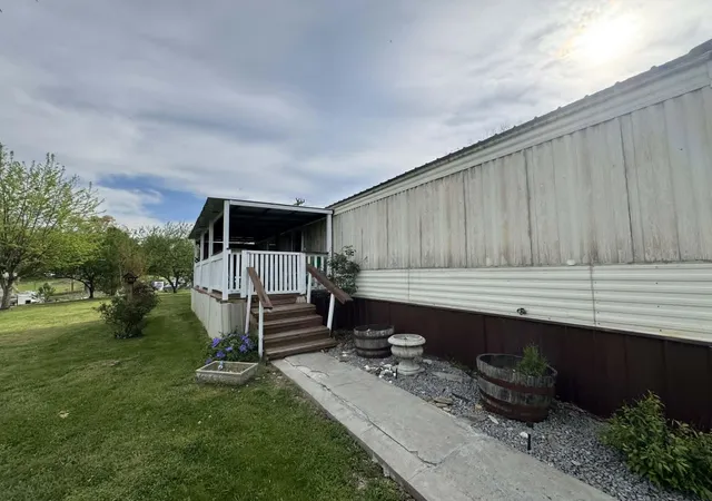 Homes for sale in Russell Springs, KY | 25 Don Grider Rd, Russell Springs, KY 42642 | MLS# 26002514
