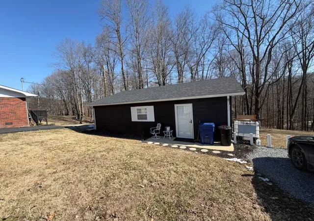 Photo 4 of Sale Pending at 184 Osborne Rd, Pineville, KY 40977 | MLS# 26002609 | Listing updated on 2026-10-13