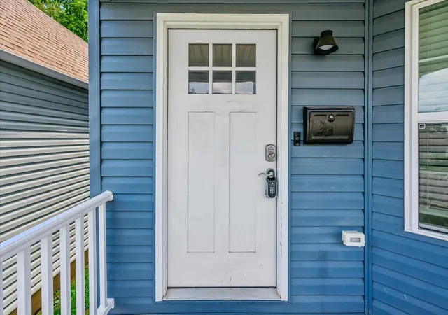 3rd image of 642 Jackson St, Lexington, KY 40505 | MLS# 26002681