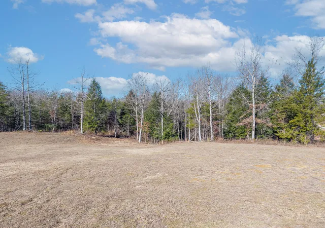 Photo 47 of Single family home for sale at 2009 E Williamsburg St, Whitley City, KY 42653 | MLS# 26002629 | Listing updated on 2026-07-22