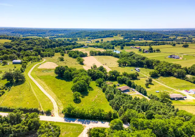 1st image of 12609 Acres Owenton Rd, Frankfort, KY 40601 | MLS# 26002729