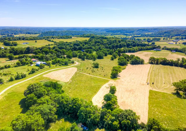 4th image of 12609 Acres Owenton Rd, Frankfort, KY 40601 | MLS# 26002729