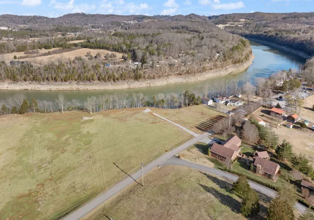 3rd image of 1 Colyer Rd, Bronston, KY 42518 | MLS# 26002742