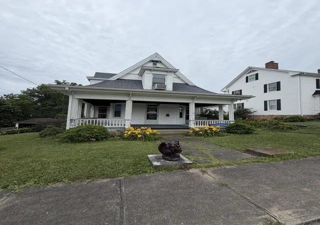 Homes for sale in Flemingsburg, KY | 119 Pumphrey Ave, Flemingsburg, KY 41041 | MLS# 26003270