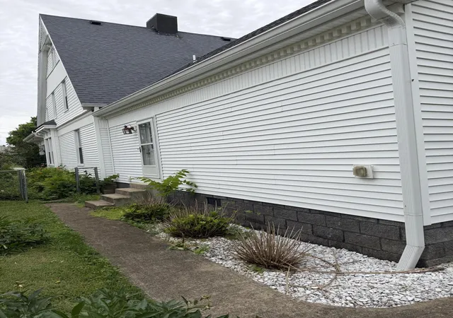 Homes for sale in Flemingsburg, KY | 119 Pumphrey Ave, Flemingsburg, KY 41041 | MLS# 26003270