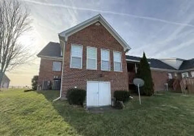 2nd image of 100 South Ct #A, Richmond, KY 40475 | MLS# 26003078
