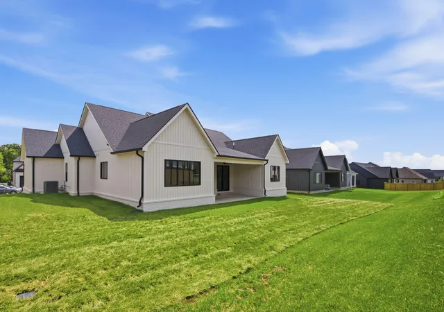 Photo 48 of Single family home for sale at 741 Azalea Ln, Versailles, KY 40383 | MLS# 26002964 | Listing updated on 2026-09-07