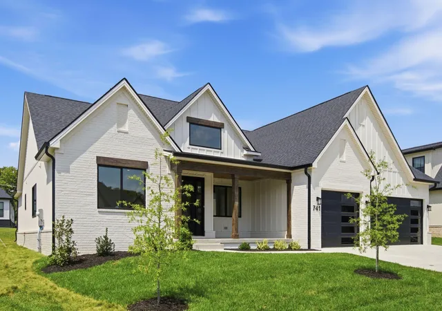 Photo 4 of Single family home for sale at 741 Azalea Ln, Versailles, KY 40383 | MLS# 26002964 | Listing updated on 2026-09-07
