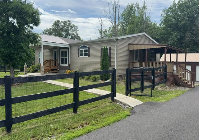 Homes for sale in Stanford, KY | 359 Pin Oak Hill Rd, Stanford, KY 40484 | MLS# 26003183