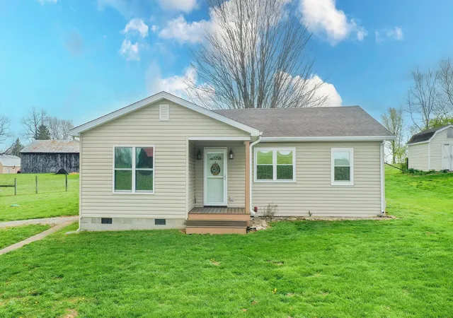 Homes for sale in Paris, KY | 478 Larue Rd, Paris, KY 40361 | MLS# 26003322