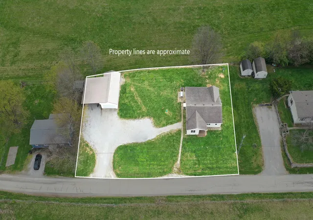 Homes for sale in Paris, KY | 478 Larue Rd, Paris, KY 40361 | MLS# 26003322