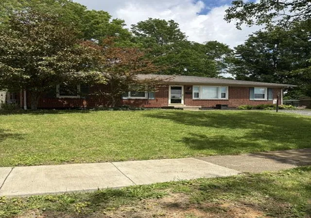 Photo 2 of Single family home for sale at 1109 Greentree Ct, Lexington, KY 40517 | MLS# 26003333 | Listing updated on 2026-05-11
