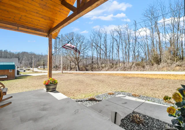 Photo 3 of Single family home for sale at 79 Old Salem Rd, London, KY 40741 | MLS# 26003522 | Listing updated on 2026-04-09